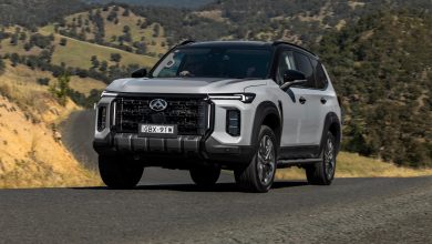 2027 LDV D90 - driving