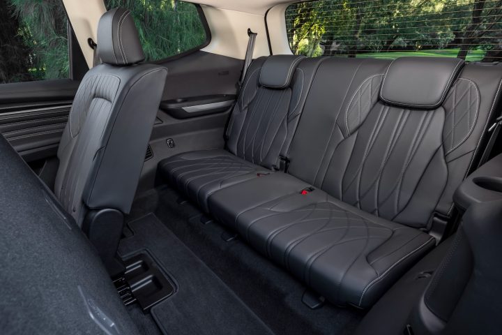 2027 LDV D90 - third row seat