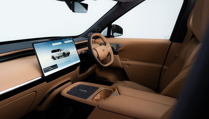 2027 XPeng G9L - interior